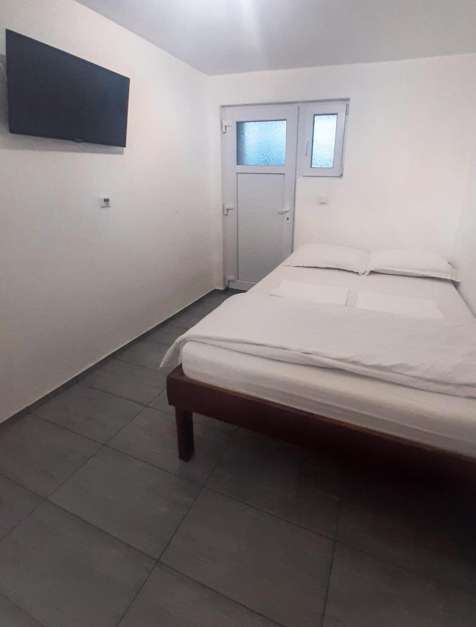 Vila Dionysos Brasov Ghimbav Экстерьер фото