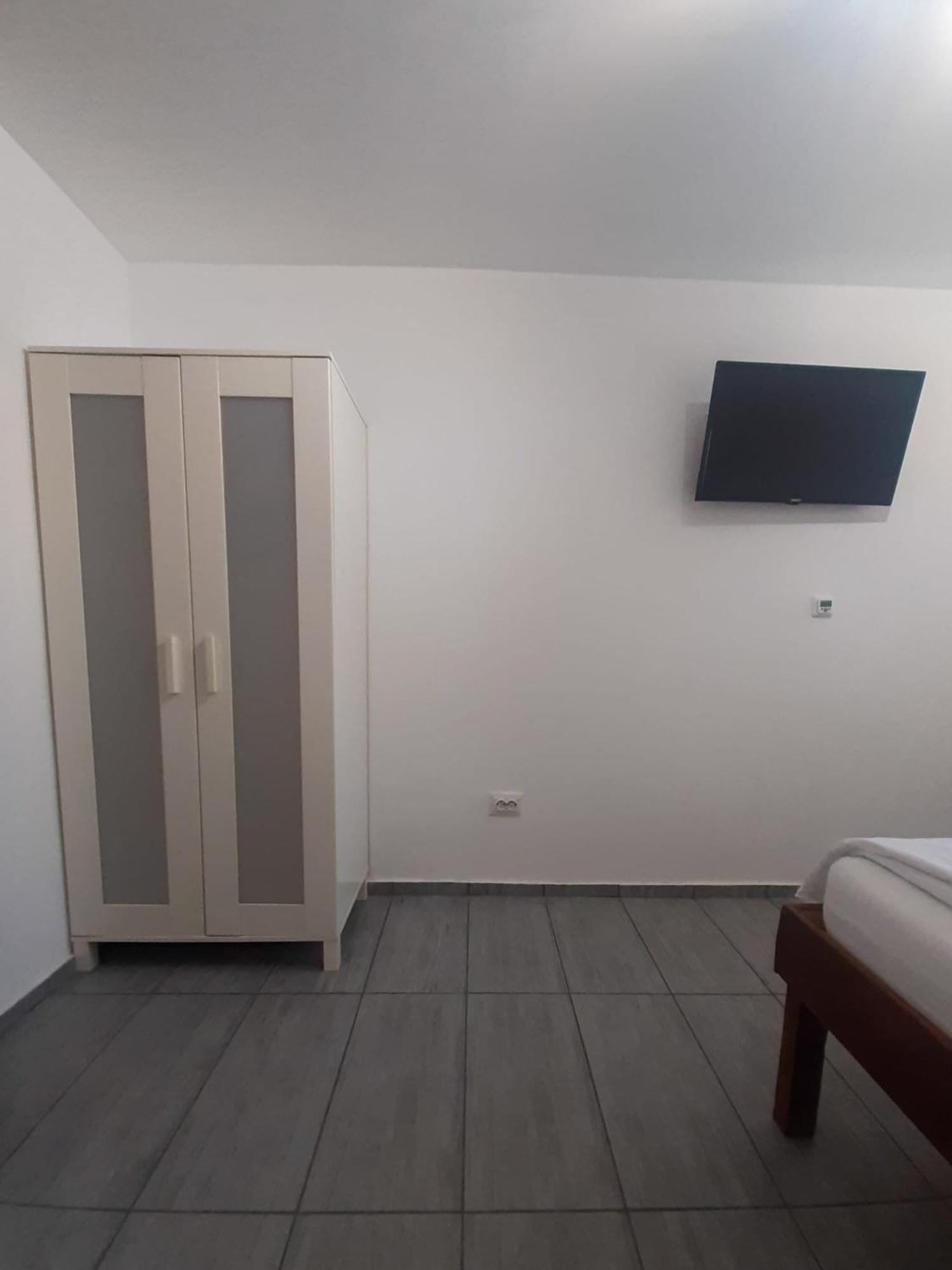 Vila Dionysos Brasov Ghimbav Экстерьер фото